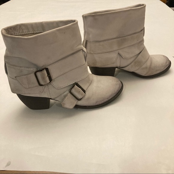 Mia weathered white scrunched ankle boots - Picture 3 of 6